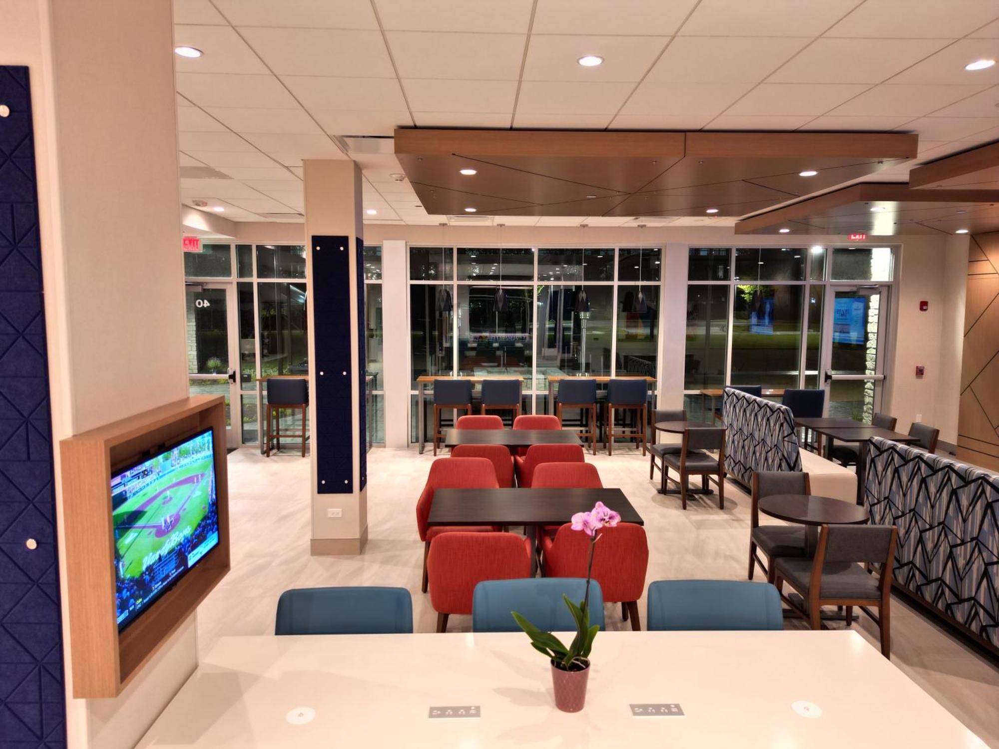 Holiday Inn Express & Suites Chicago Schaumburg By Ihg מראה חיצוני תמונה